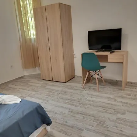 Apartment's Pita & Mare בית הארחה 3*