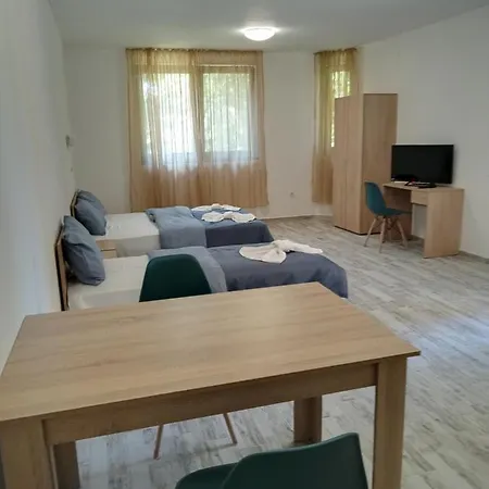 Apartment's Pita & Mare Pensión *