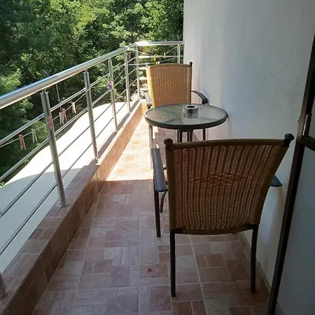 בית הארחה Apartment's Pita & Mare 3*