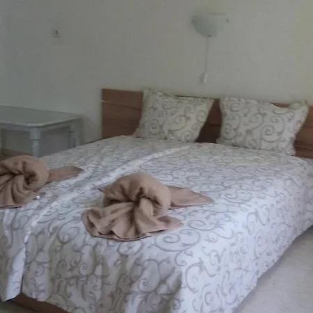 Pensión Apartment's Pita & Mare 3*