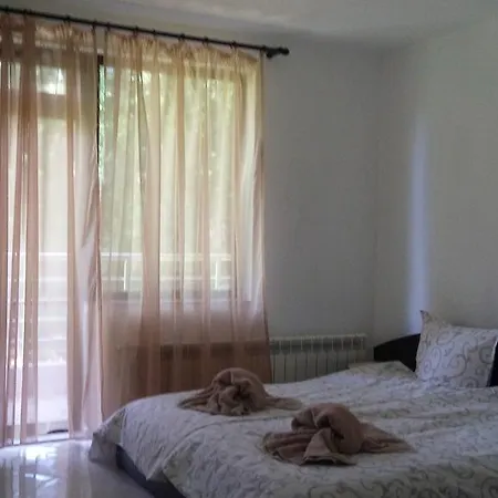 Apartment's Pita & Mare Kiten (Burgas)