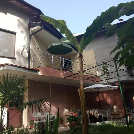 Pensión Apartment's Pita & Mare Kiten (Burgas)