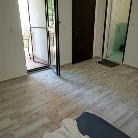 Apartment's Pita & Mare キテン