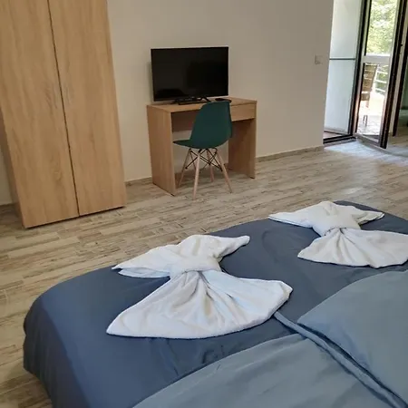 Apartment's Pita & Mare Pensiune Kiten (Burgas)