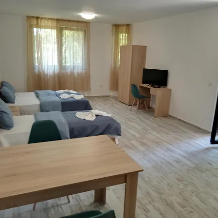 Apartment's Pita & Mare Pensiune Kiten (Burgas)